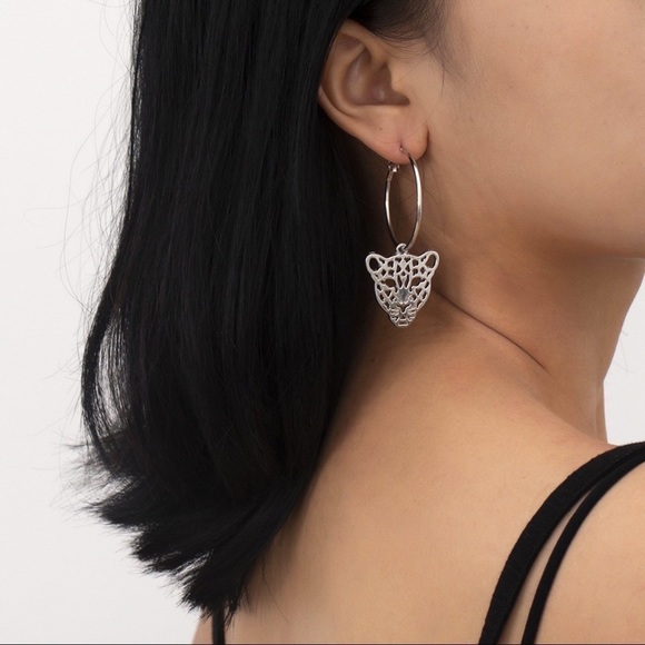 GlitzBlitz Boutique Jewelry - Any 3/$25! Silver Hoops w/Laser Cut Tiger Pendant Earrings